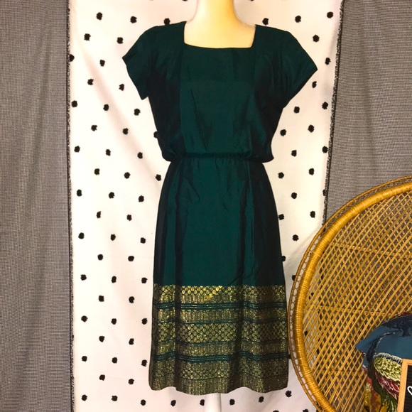 Vintage Dresses & Skirts - STUNNING Vintage Green Dress